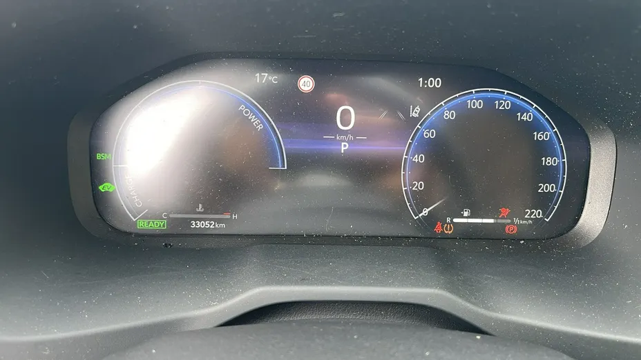 TOYOTA RAV4 -