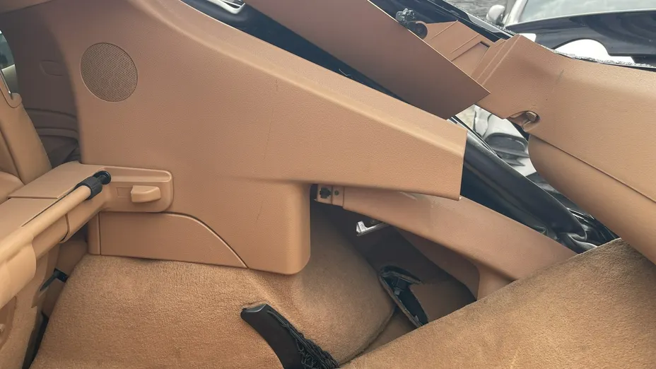 PORSCHE Panamera -