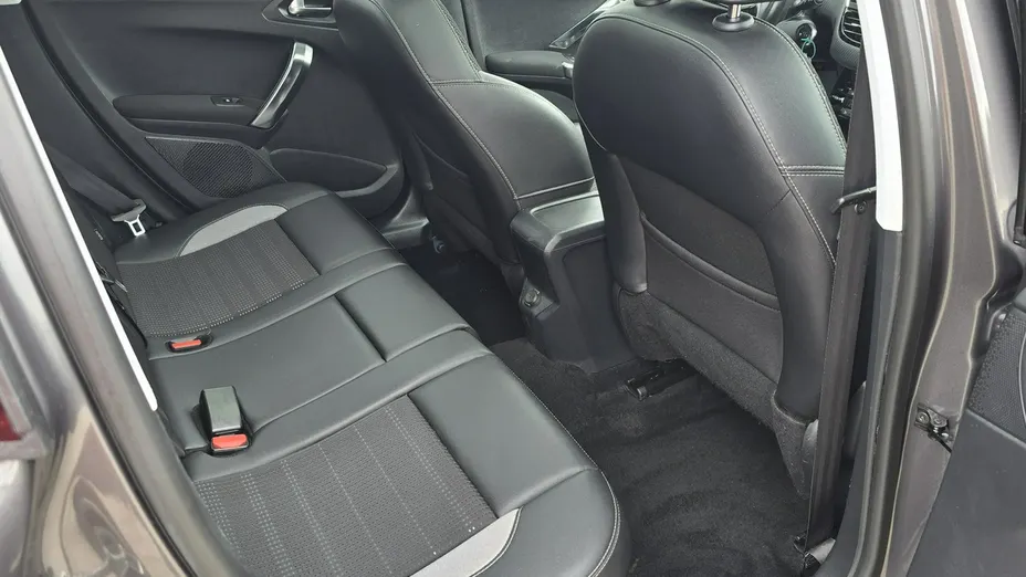 PEUGEOT 2008 -