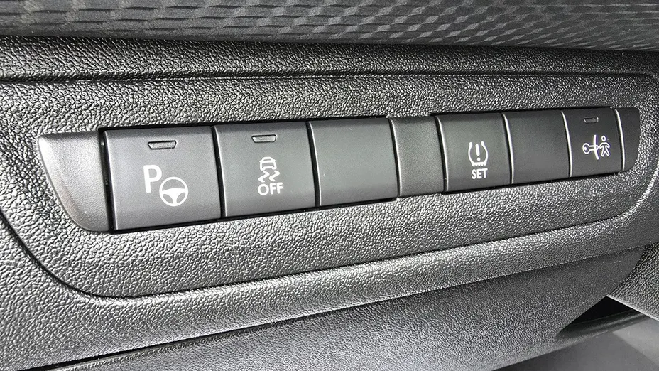 PEUGEOT 2008 -