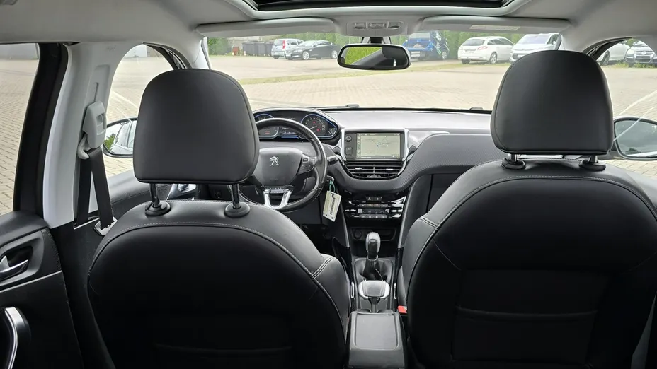 PEUGEOT 2008 -