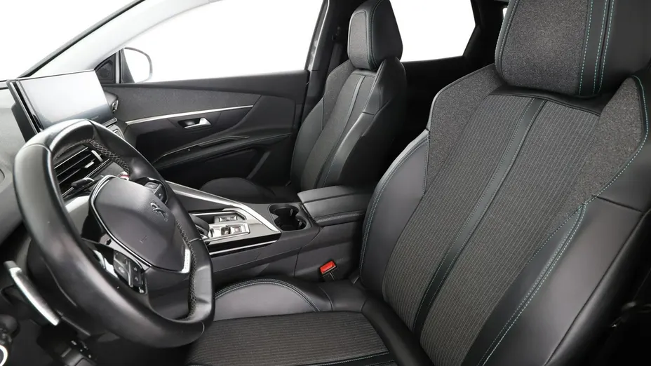 PEUGEOT 3008 -