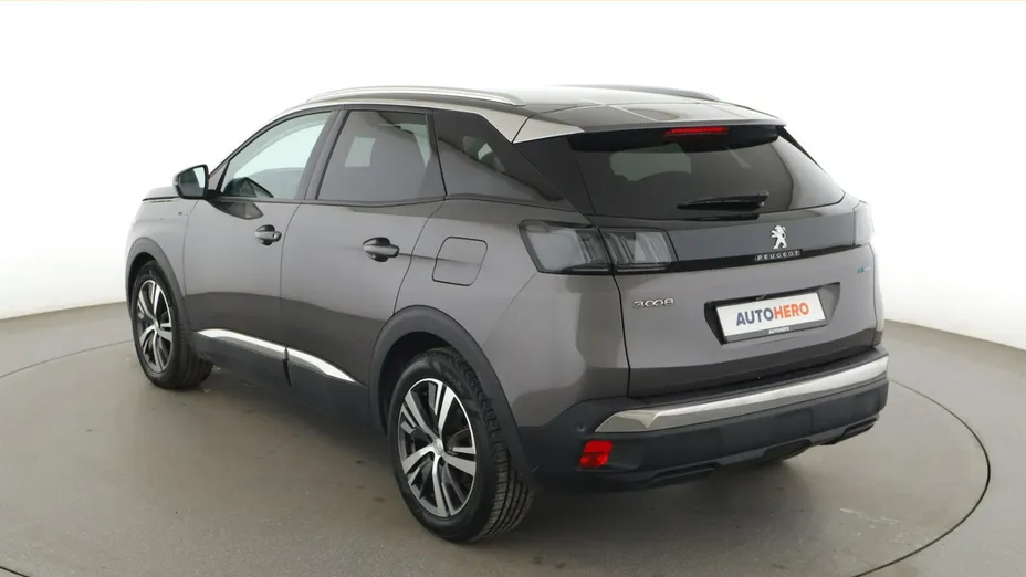 PEUGEOT 3008 -