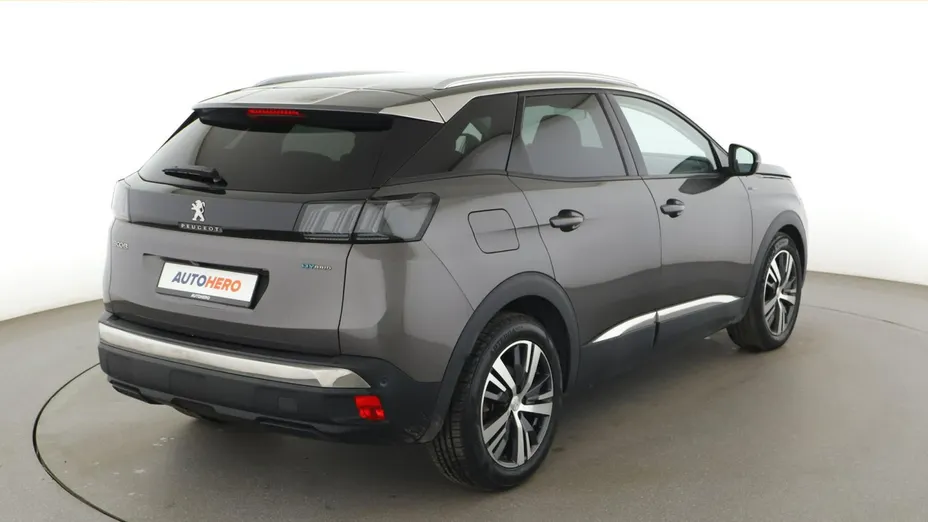 PEUGEOT 3008 -