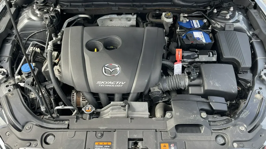 MAZDA 6 -