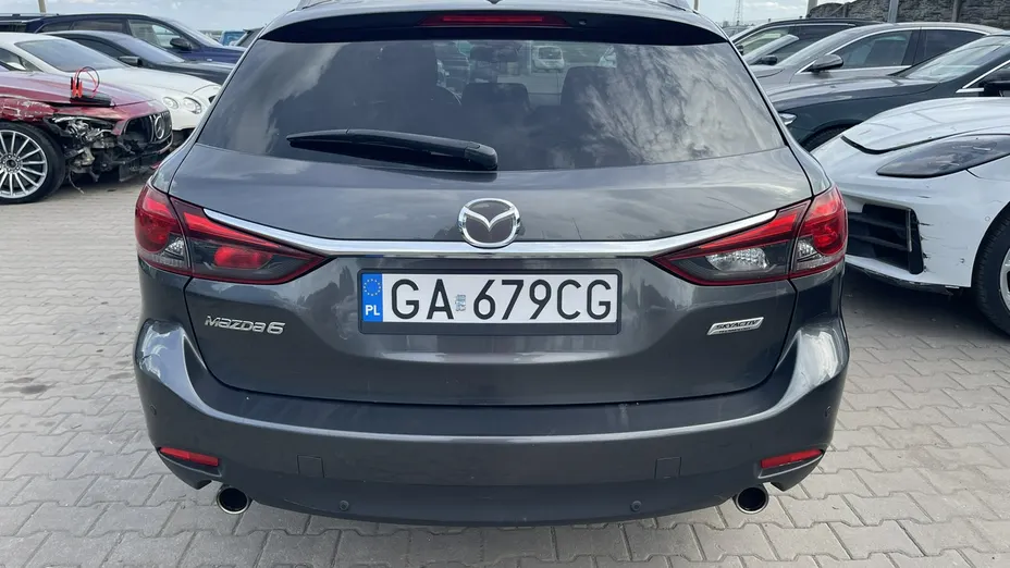 MAZDA 6 -