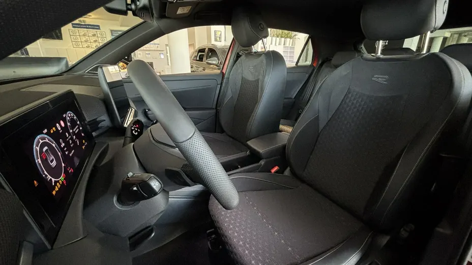 VOLKSWAGEN T-ROC -