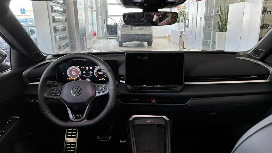 VOLKSWAGEN T-ROC -