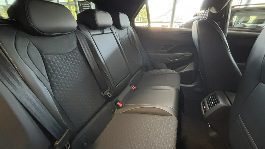 VOLKSWAGEN T-ROC -