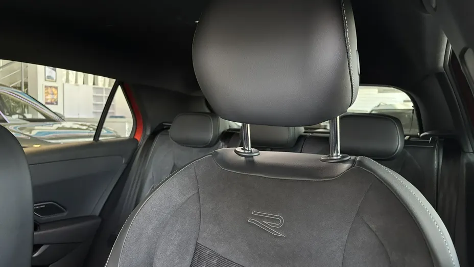 VOLKSWAGEN T-ROC -
