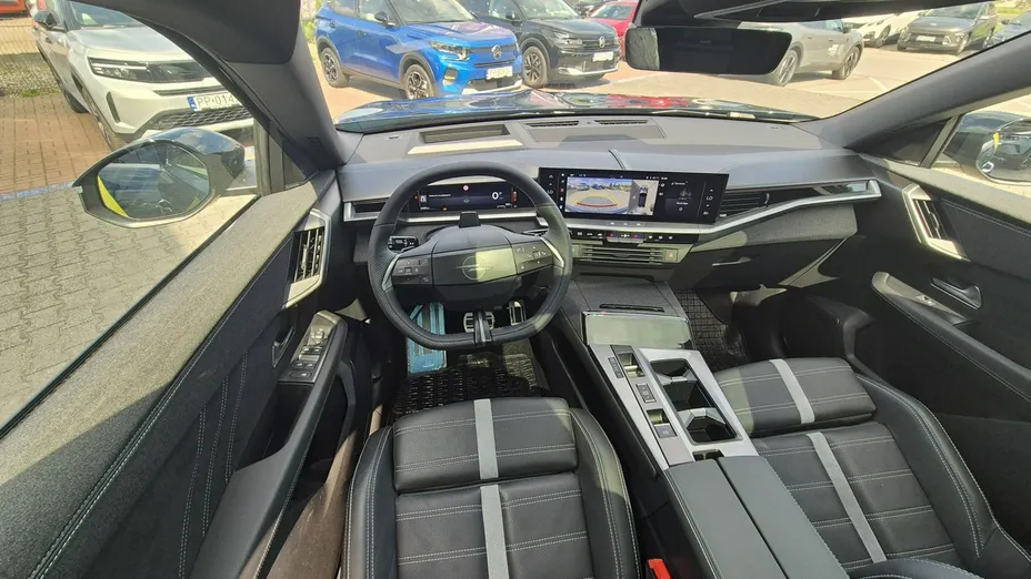 OPEL Grandland X -