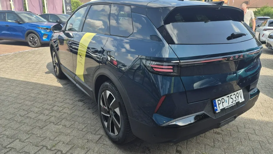 OPEL Grandland X -