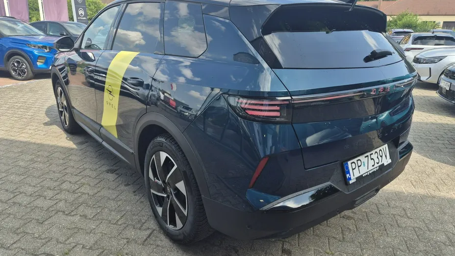 OPEL Grandland X -