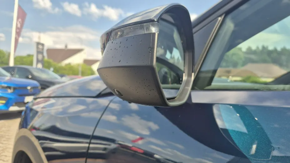 OPEL Grandland X -