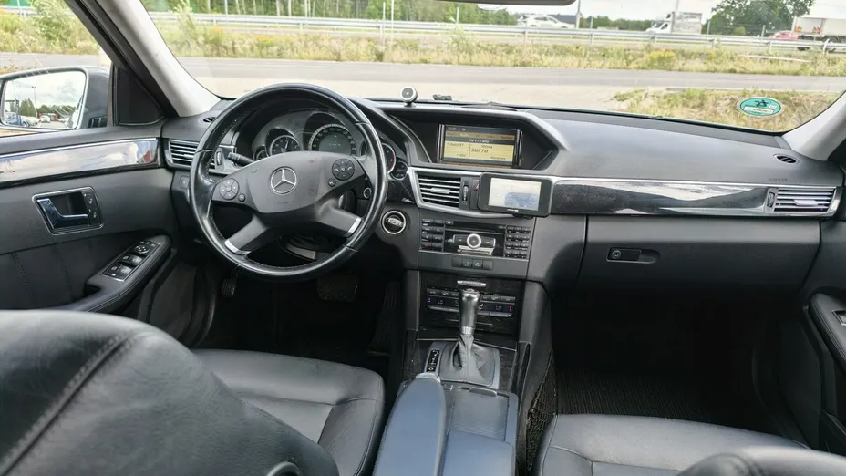 MERCEDES-BENZ E Klasa -