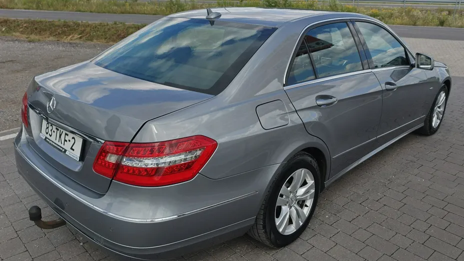 MERCEDES-BENZ E Klasa -