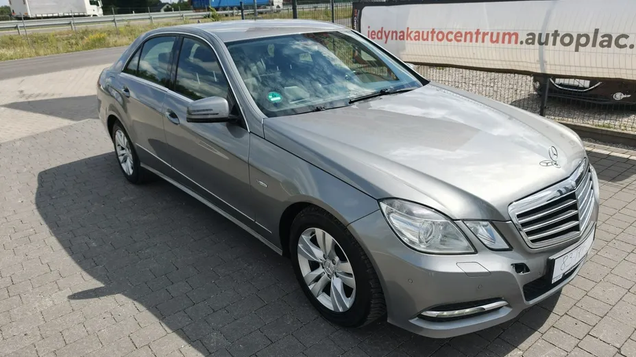 MERCEDES-BENZ E Klasa -