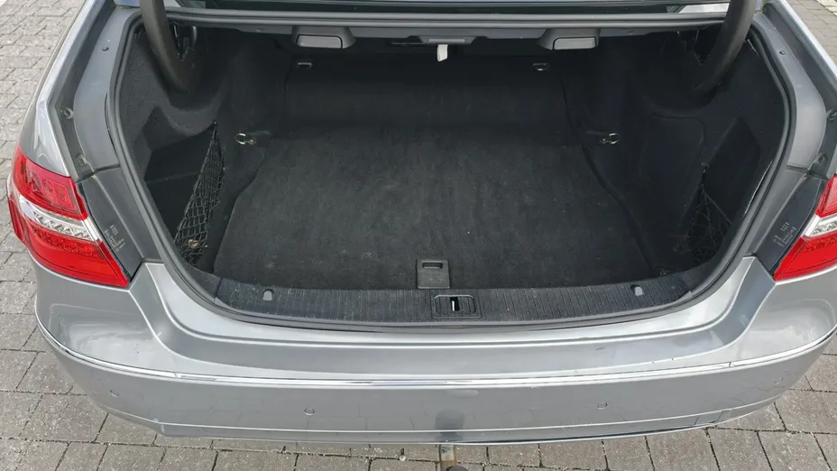 MERCEDES-BENZ E Klasa -