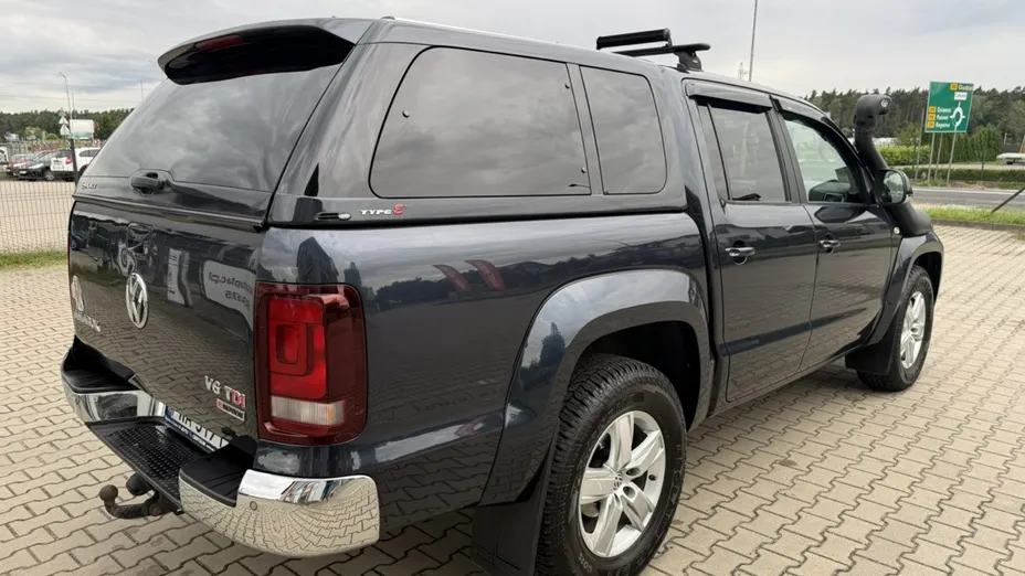 VOLKSWAGEN Amarok -