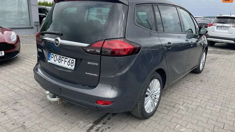 OPEL Zafira -