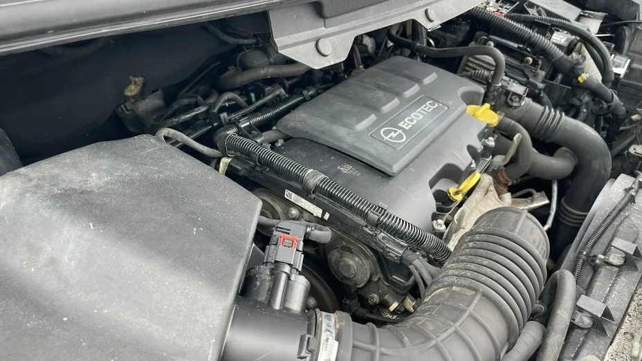 OPEL Zafira -