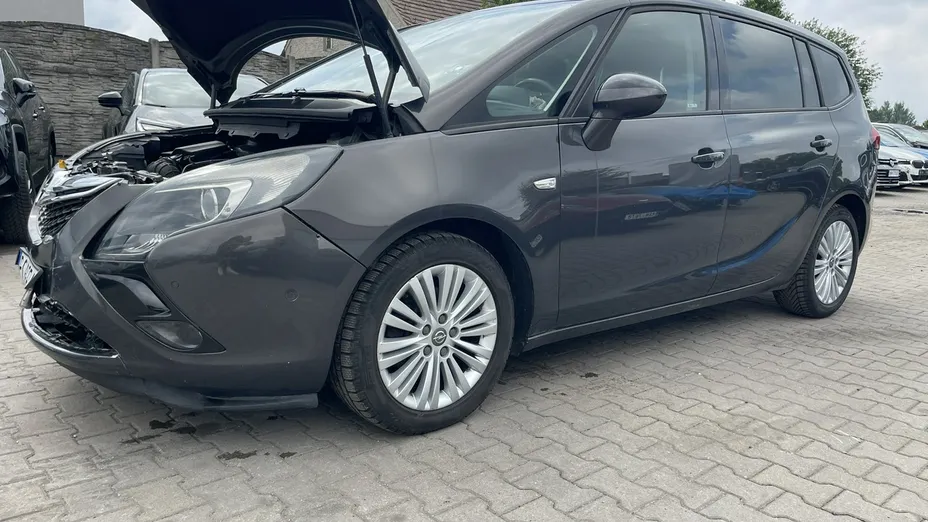OPEL Zafira -