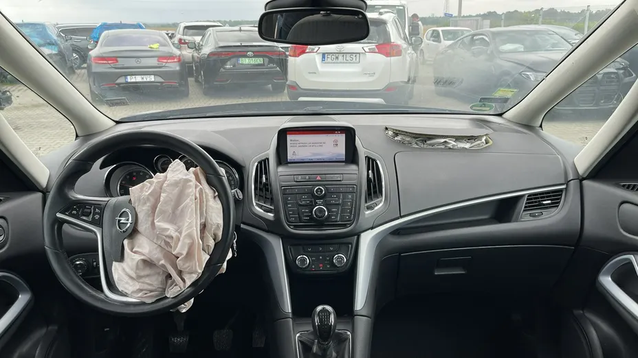 OPEL Zafira -