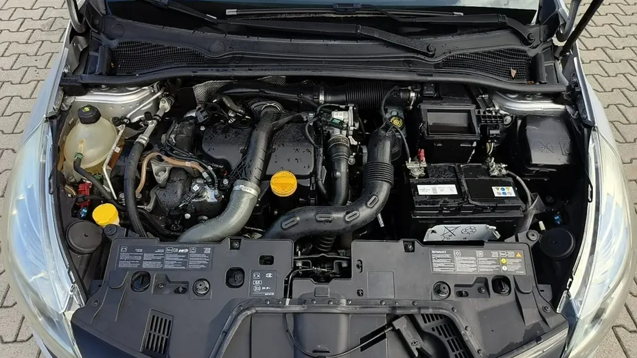 RENAULT Clio -