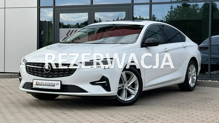 OPEL Insignia -