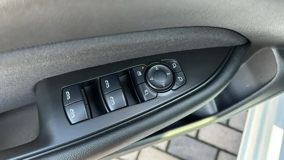 OPEL Insignia -