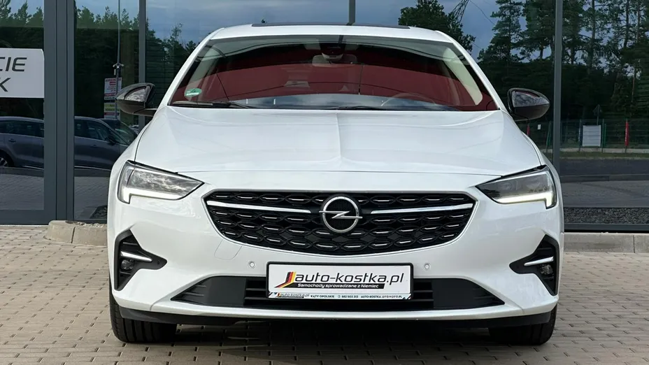 OPEL Insignia -