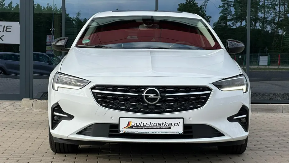 OPEL Insignia -