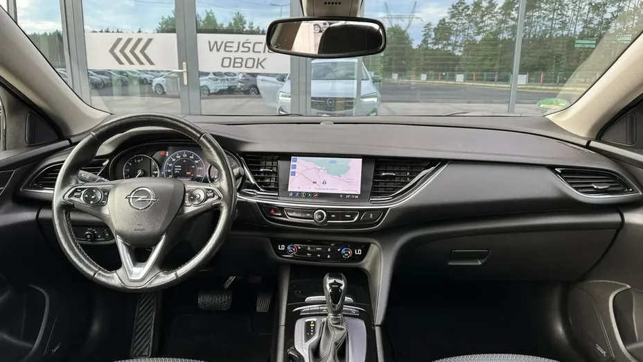 OPEL Insignia -