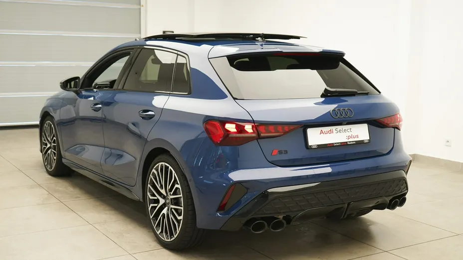 AUDI S3 -