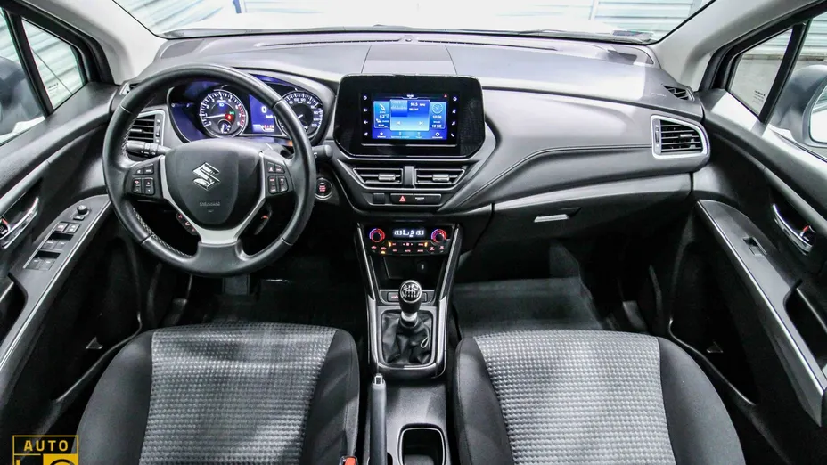 SUZUKI S-Cross -