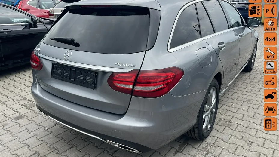 MERCEDES-BENZ C Klasa -