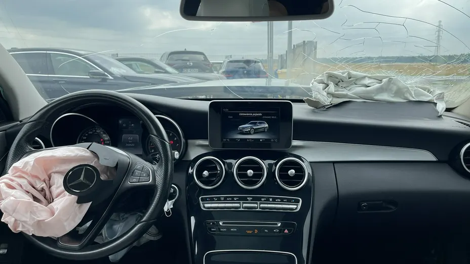 MERCEDES-BENZ C Klasa -