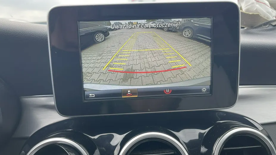 MERCEDES-BENZ C Klasa -