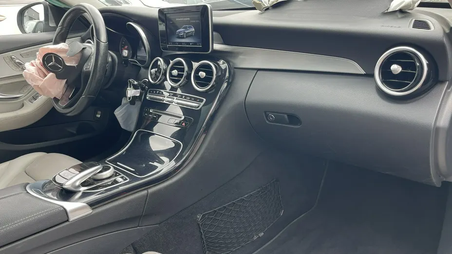 MERCEDES-BENZ C Klasa -