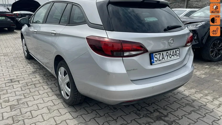 OPEL Astra -