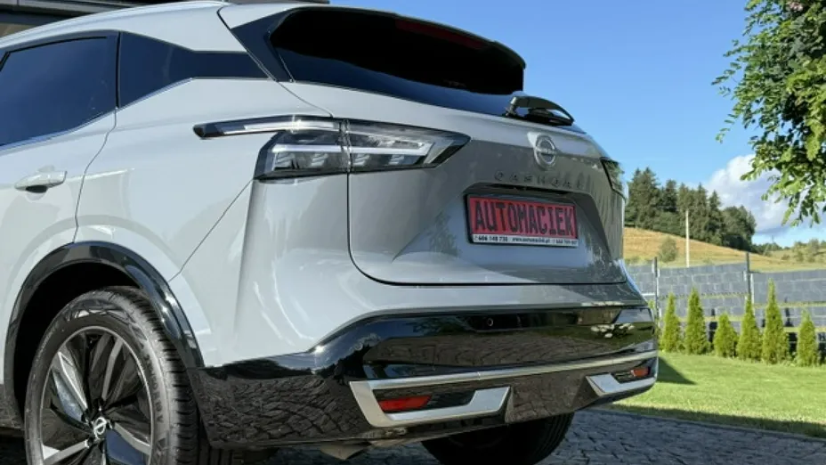 NISSAN Qashqai -