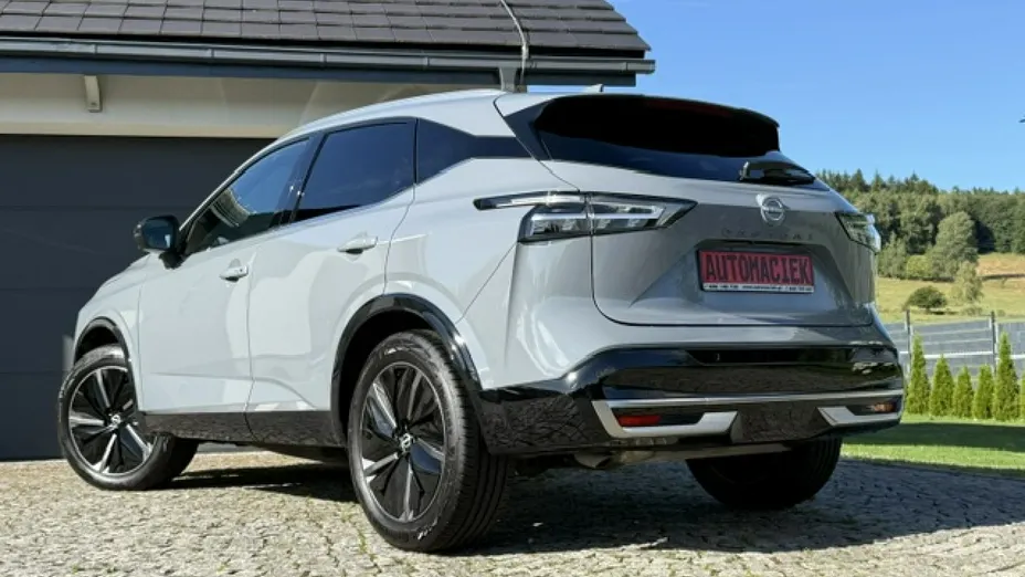 NISSAN Qashqai -