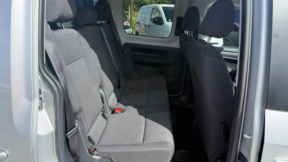 VOLKSWAGEN Caddy -