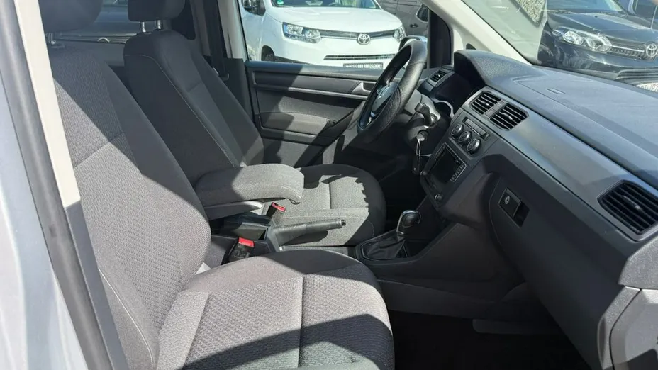 VOLKSWAGEN Caddy -