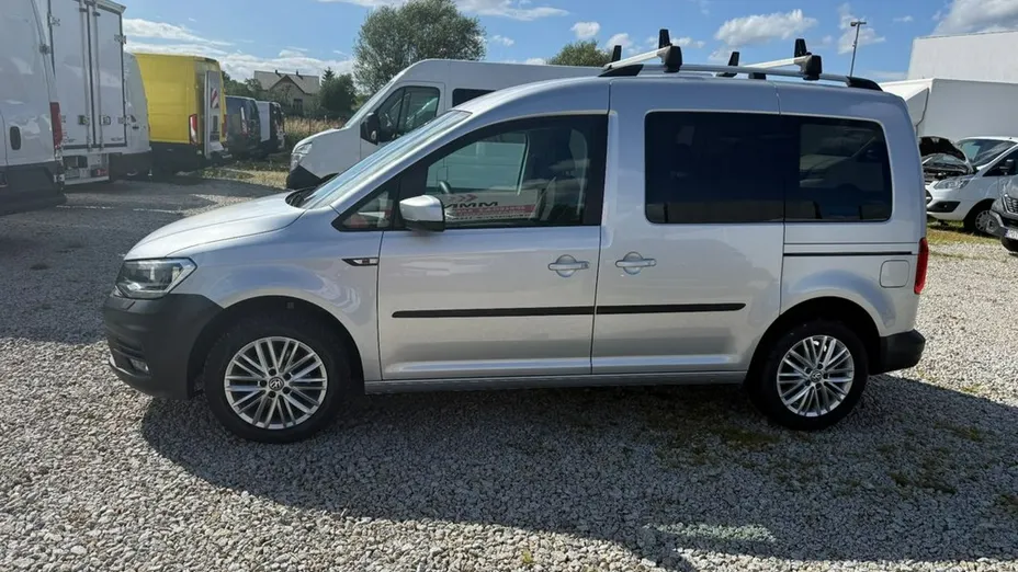 VOLKSWAGEN Caddy -