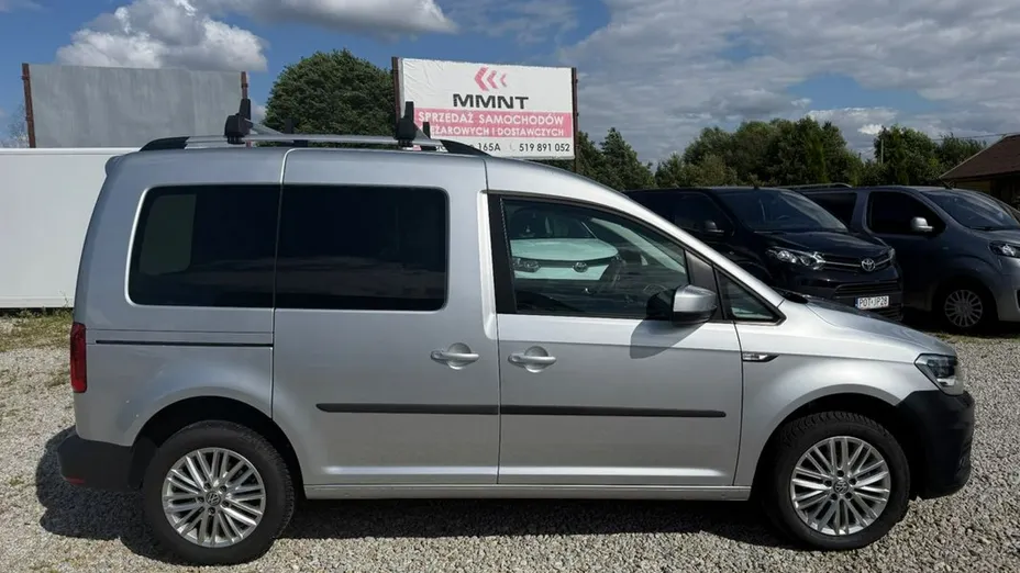 VOLKSWAGEN Caddy -
