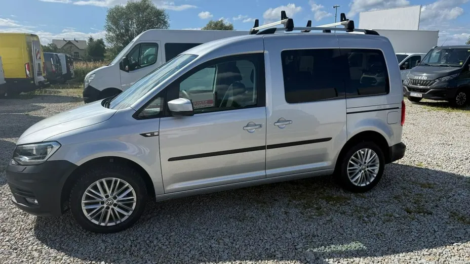 VOLKSWAGEN Caddy -