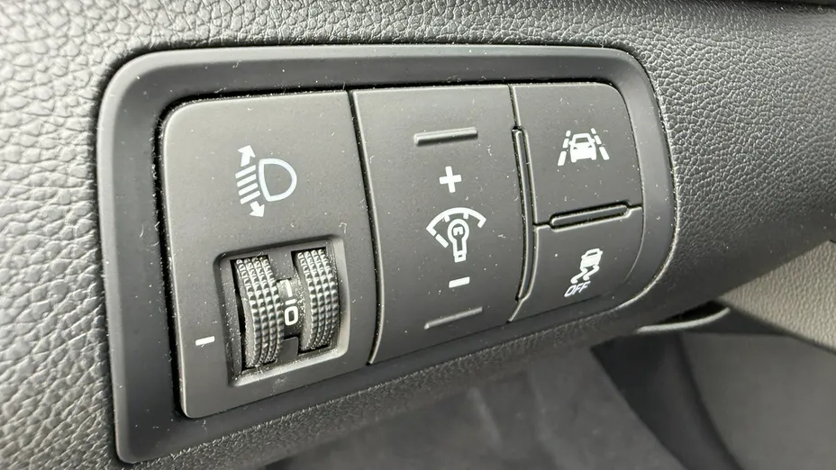HYUNDAI i20 -