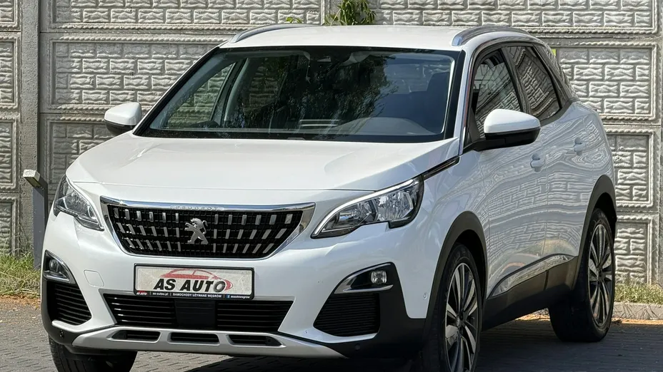 PEUGEOT 3008 -