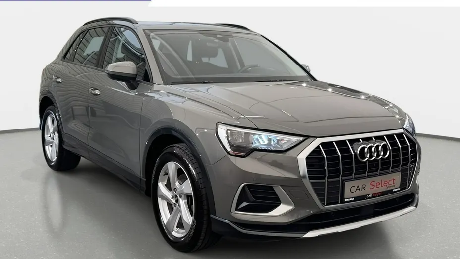 AUDI Q3 -